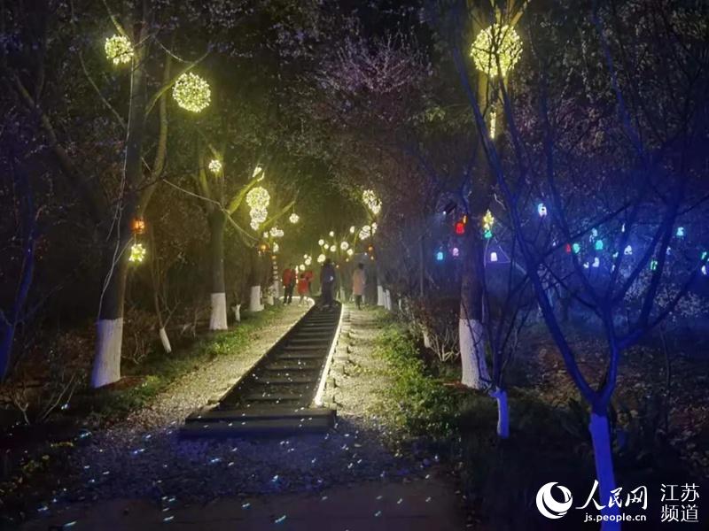 ��ˮ����߅�e��һ����pҹ÷�w�(y��n)�����˱����ο�����ˮ�^(q��)ί���������D