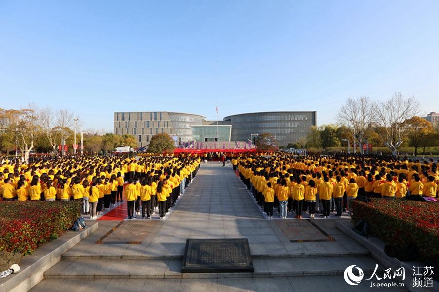 �D����(d��ng)�F(xi��n)��(ch��ng)�������E�z