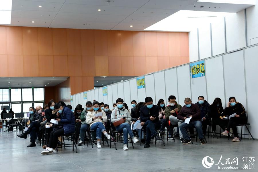 �ȴ��ӷN������������ں��\�^(q��)����ȴ��� ����W(w��ng) ������z