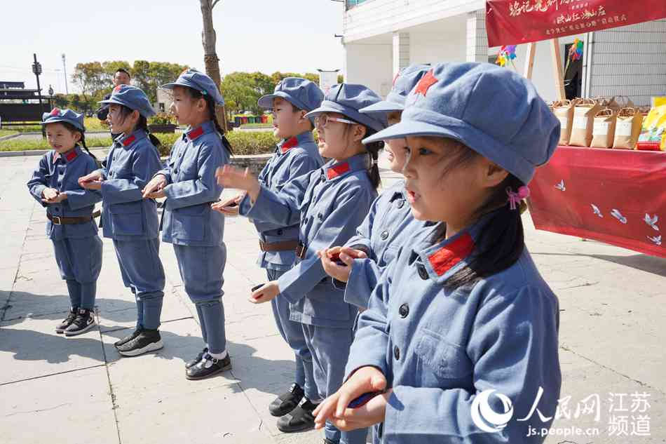 С���ѵĐ��h�W(xu��)ʷ����С�����_(d��)�ˡ�ͯ�����h����ȭȭ֮�����ֿ˳Дz