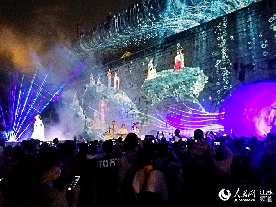 10�f(w��n)�˴Σ�����һ�������Ͼ��ǉ�ӭ��(l��i)�����߷������ܔz