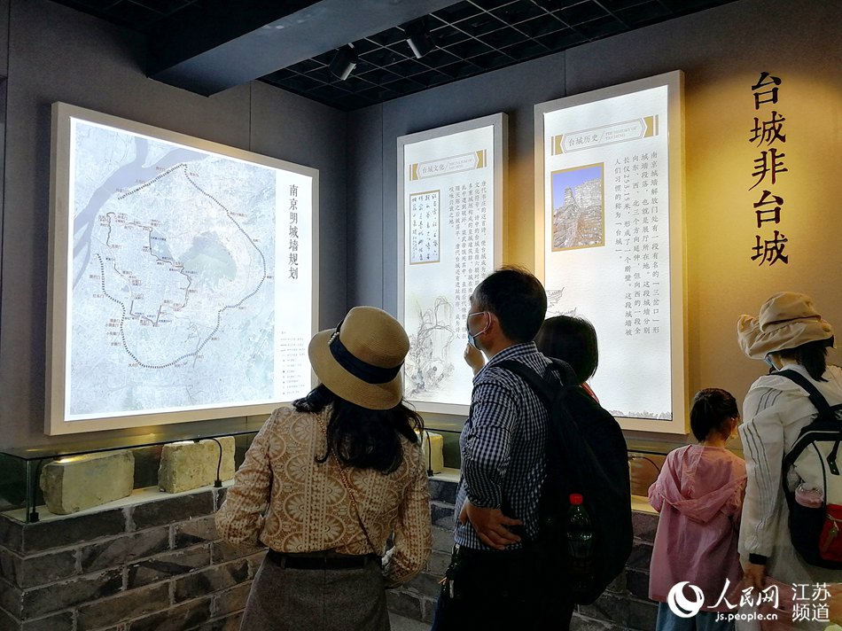 10�f�˴Σ�����һ�������Ͼ��ǉ�ӭ�������߷������ܔz