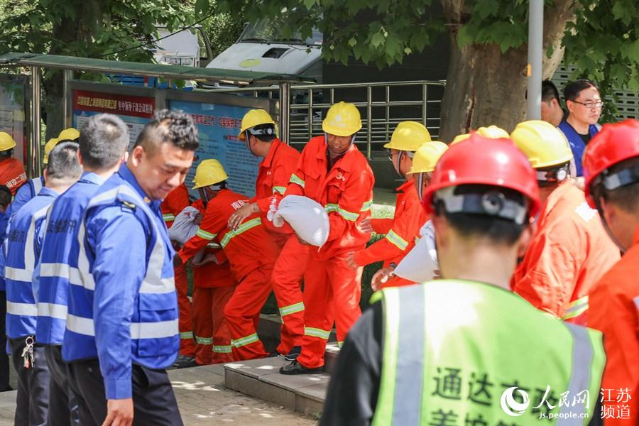 �Ͼ����Ę�δ��I������ȫ����Ѵ�ݾ�ӭѴ��������z