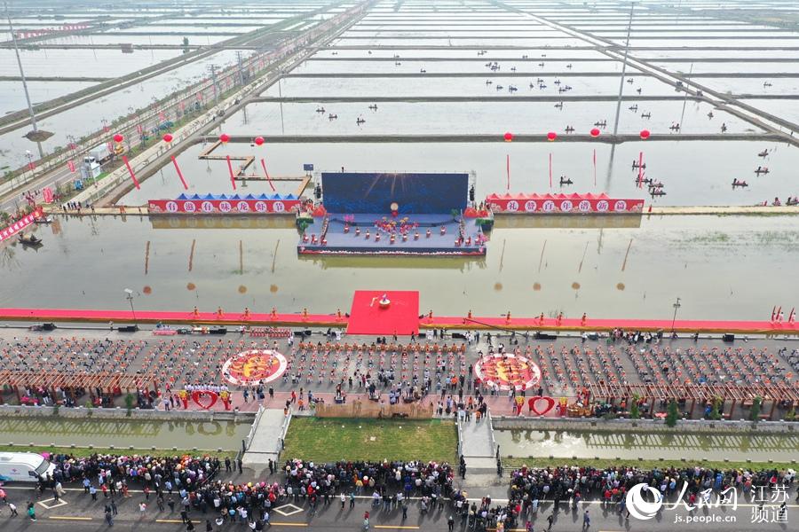 �ڶ�ʮһ���Ї���������H���r��(ji��)�_Ļ���S���y�z