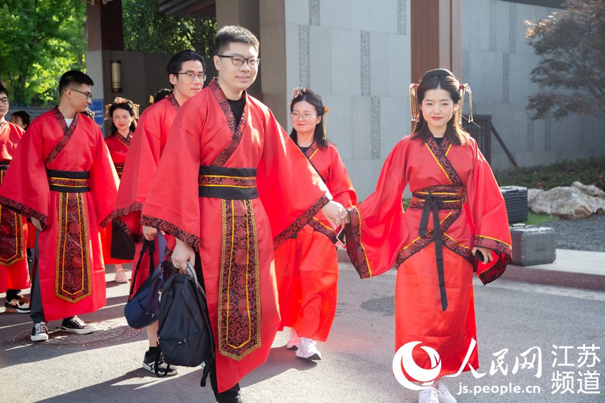 ���w��Y�F(xi��n)��������?c��i)z