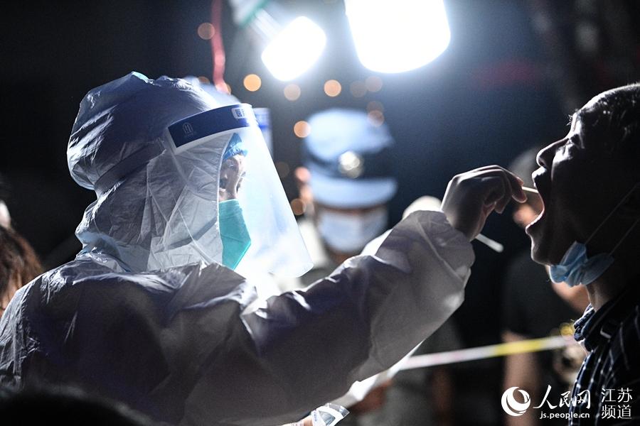 ��ҹ�ĸߴ��Ͻ�������ɘӼӾo�M�������Дz