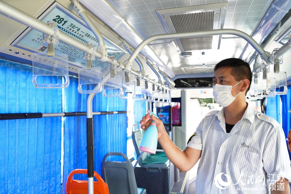 ������c(di��n)��������܇(ch��)�Ĺ���281·�{�Tɳ���A�_(k��i)ʼ��(du��)܇(ch��)���M(j��n)��ȫ��������