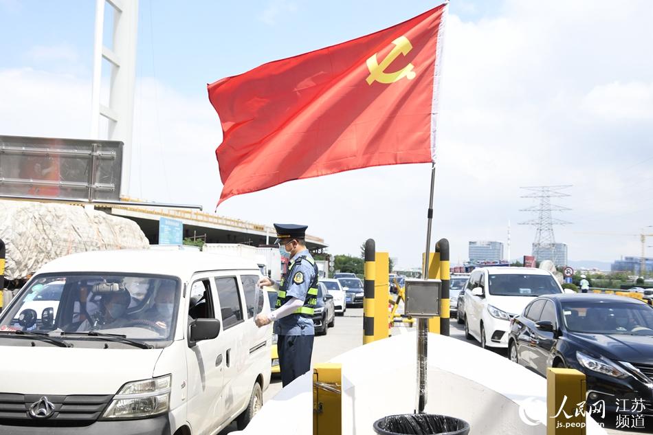 ���������Ͼ������x������c�������^(q��)��ͨ���T�����ˆTָ��˾�C��ԃ�г̴a��Ѧ�f���z