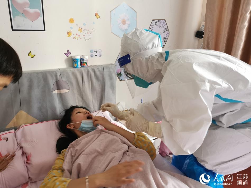 �t(y��)�o(h��)�ˆT������Ⱥ�w�M(j��n)��һ��һ����z�y�������Ɣz