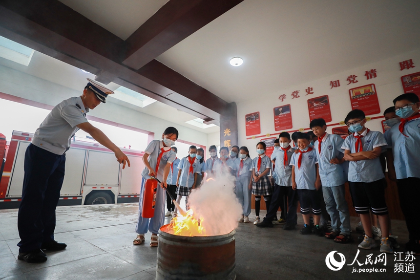 �B�Ƹ����³ǌ�(sh��)�(y��n)С�W(xu��)�W(xu��)���������T��ָ��(d��o)�����W(xu��)��(x��)ʹ�Ü���������\(ch��ng)�z