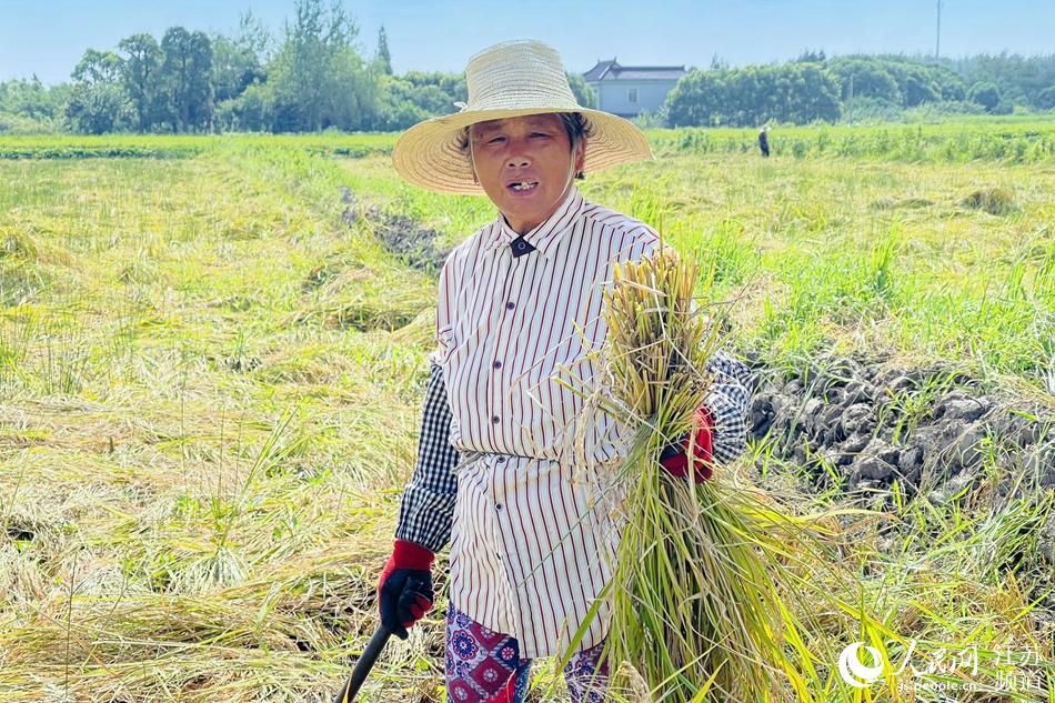 �r(n��ng)���ո�ˮ������ɏɏ�z