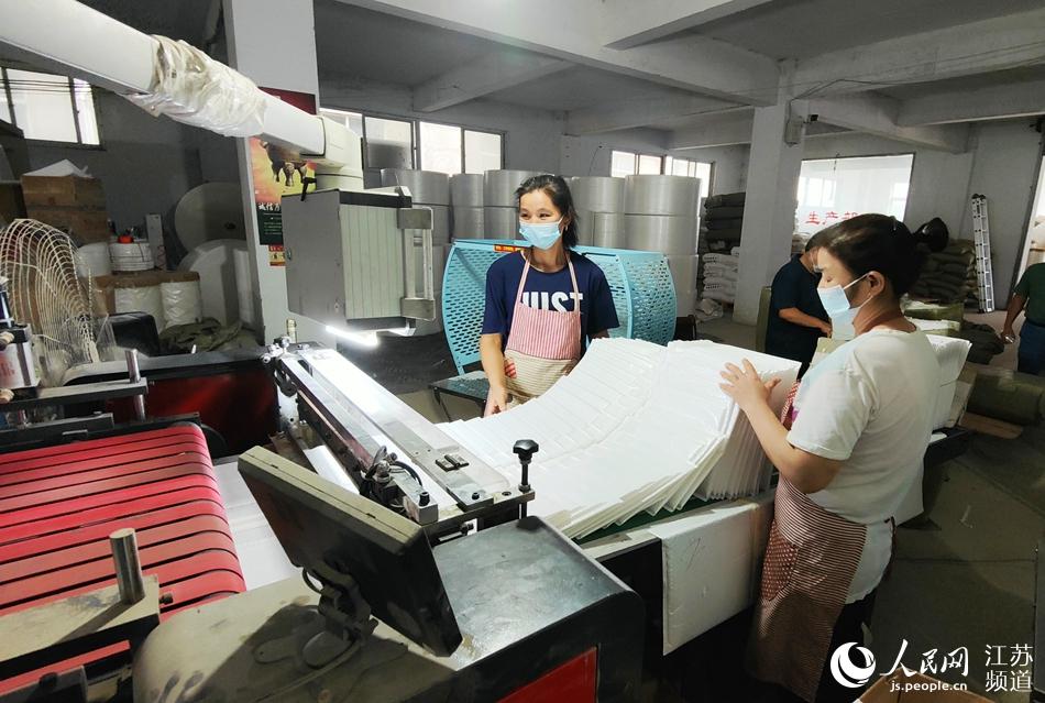 �������ڼӹ��D�����f���õĚ���Ĥ���b�������A���z 