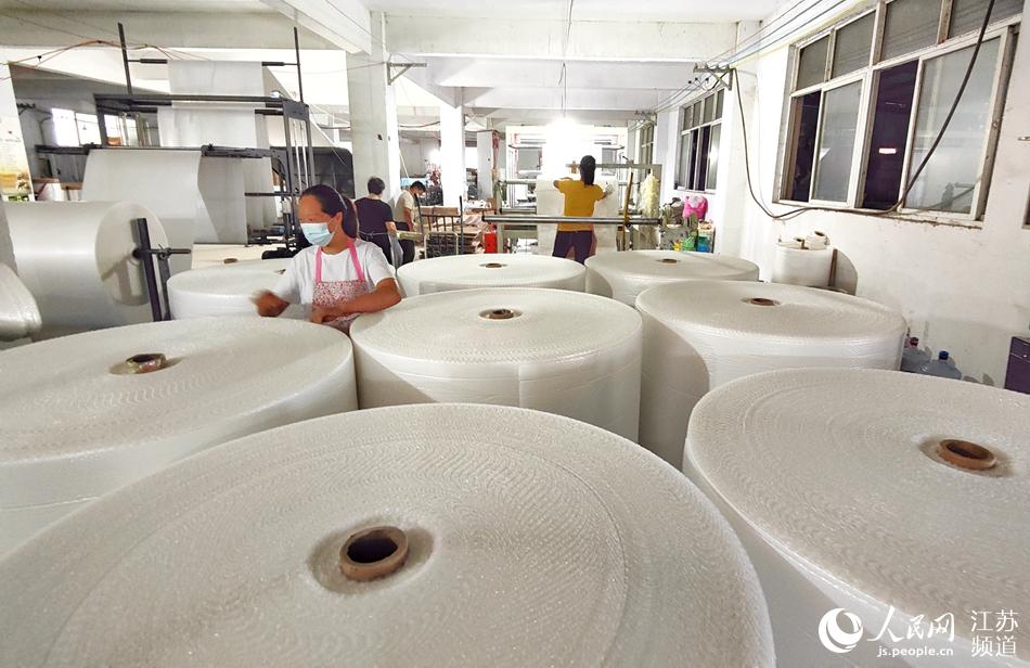 �������ڼӹ��D�����f���õĚ���Ĥ���b�������A���z 