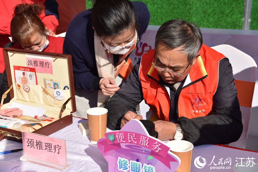 ־Ը����(w��)չʾ�����h(hu��n)��(ji��)���ޟ��z