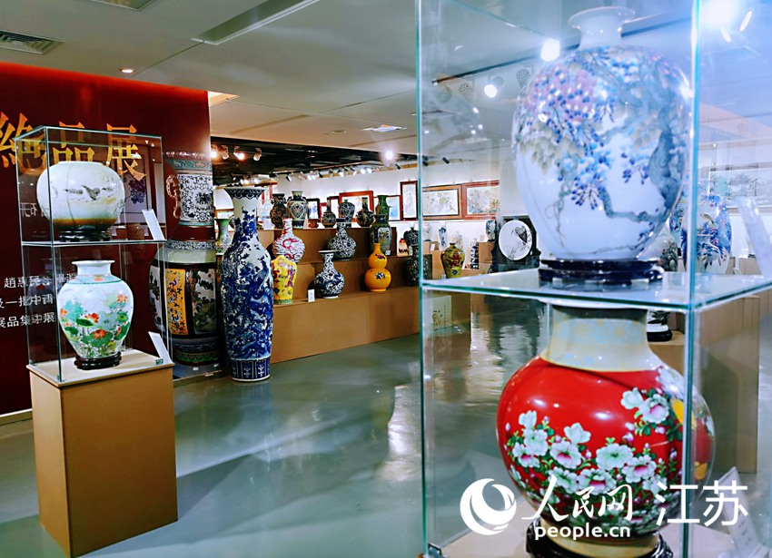 ��ͨ�׌þ����(zh��n)���������մɾ�Ʒ�^Ʒչ�_չ������W(w��ng)ӛ�� ���^���z