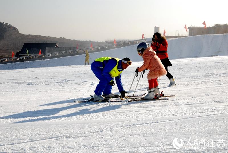 �̾��ڽ�С�οͻ�ѩҪ�I(l��ng)������W(w��ng) �Z��z