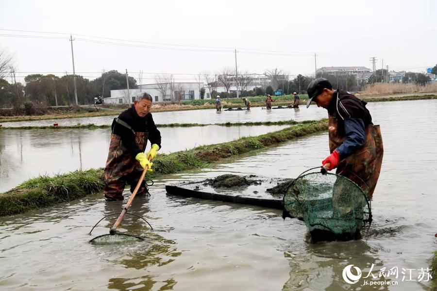 �������ڴ���ի@ˮ�������ߕ�ƽ�z