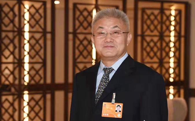 徐大勇委員：穩(wěn)定支持地市級(jí)育種單位