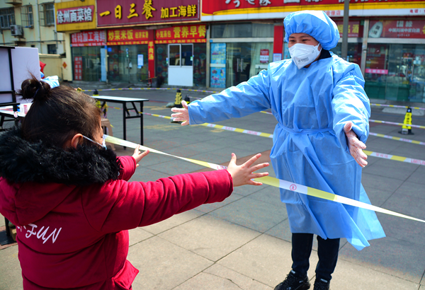 孫麗群和女兒。受訪對象供圖