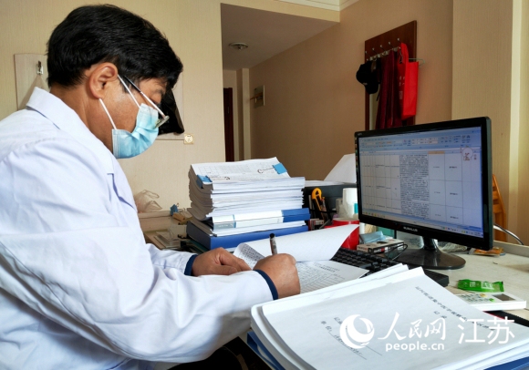 ����Ȼ��һ�ˌ��������x�ˆT��Ϣ������W(w��ng) �Z��z