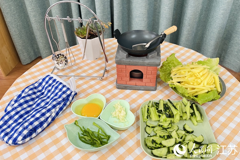 ���_ʼ��D������贔z