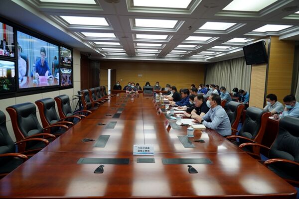 江蘇住建系統(tǒng)部署打擊整治養(yǎng)老詐騙專項(xiàng)行動(dòng)會(huì)議現(xiàn)場。魯茂亮攝