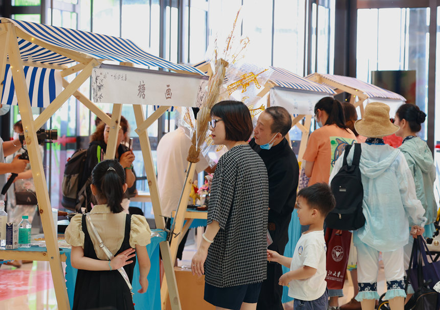 江蘇興化舉辦非遺大集，66種非遺產(chǎn)品亮相。