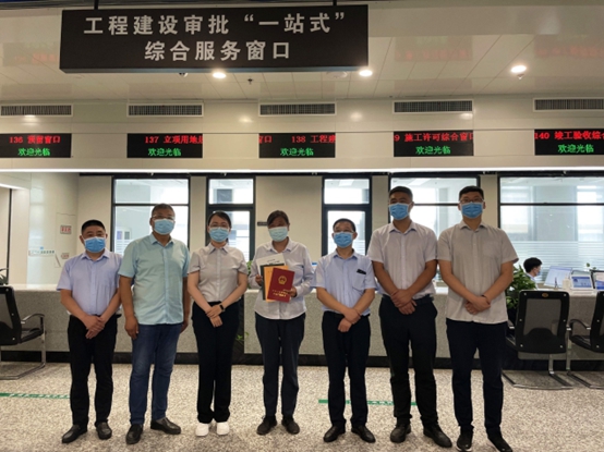 “一站式”綜合服務(wù)窗口。灌云縣委宣傳部供圖