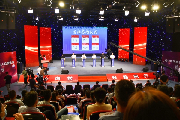 培訓(xùn)賦能，提供“滿格電量”