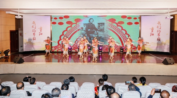 “喜迎二十大  忠孝傳真情”活動現(xiàn)場。靖江市委宣傳部供圖