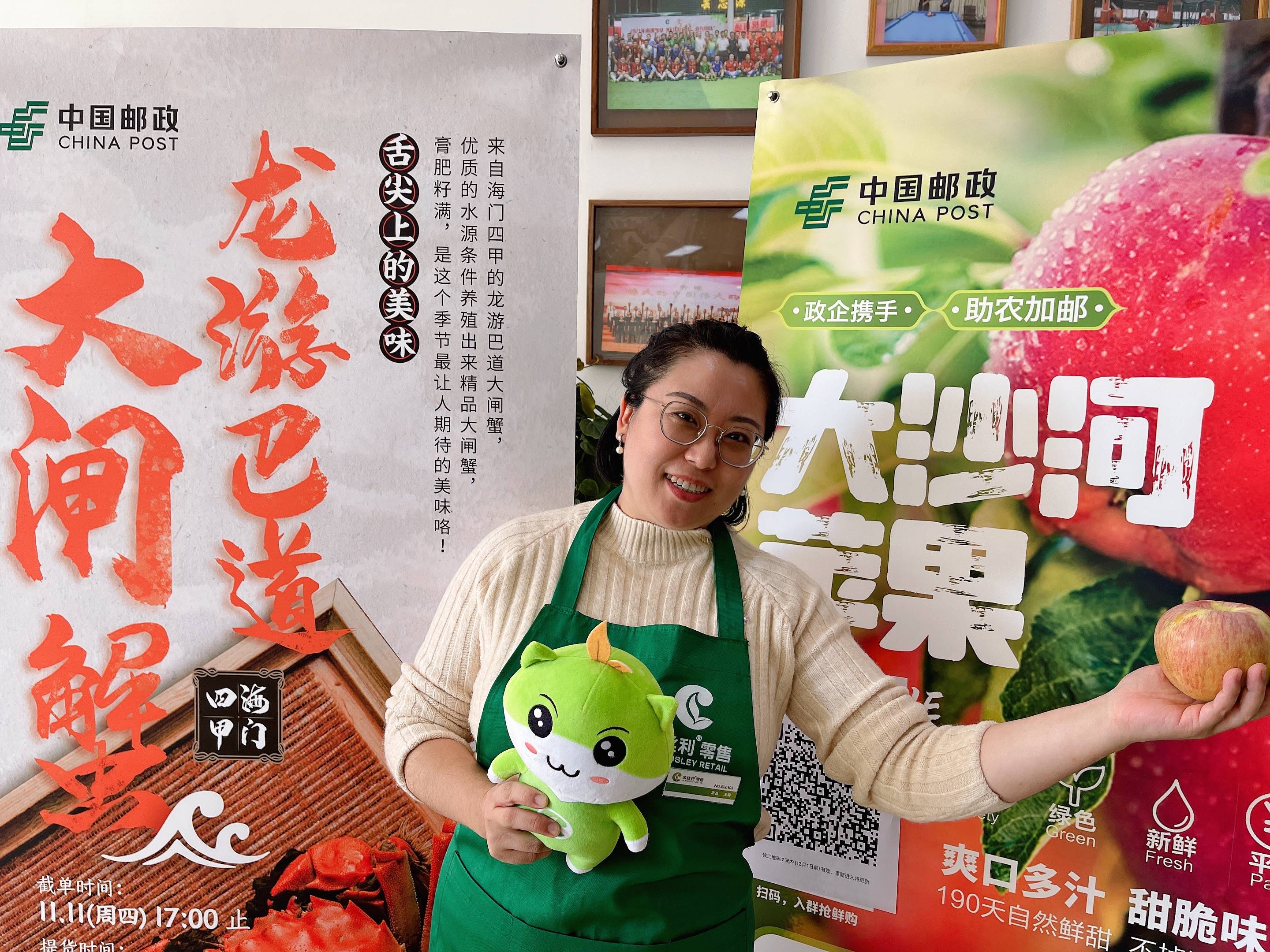 直播助農(nóng)增收。陸博林?jǐn)z