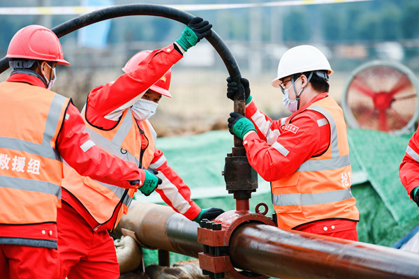 綜合應(yīng)急演練活動(dòng)現(xiàn)場(chǎng)。昆侖燃?xì)夤﹫D