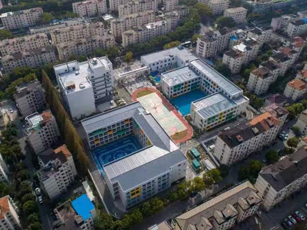 昆山微（笑）校過渡性項(xiàng)目。項(xiàng)目方供圖