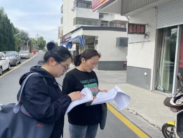 組織人員對全區(qū)社區(qū)用房深入細(xì)排查   呂祥園 攝