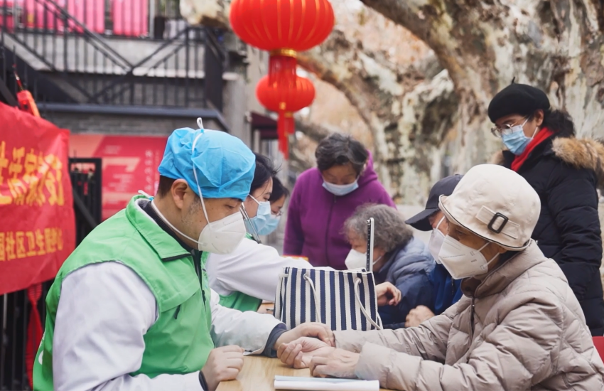 現(xiàn)場義診活動(dòng)。玄武區(qū)委宣傳部供圖