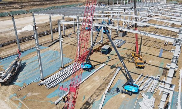 新春伊始，金湖各大項目建設現(xiàn)場已是一片繁忙景象。金湖縣委宣傳部供圖