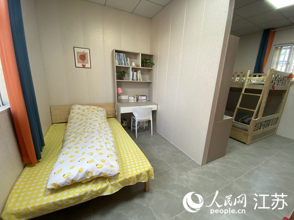 潘潘（化名）家改造后的“夢(mèng)想小屋”。人民網(wǎng) 楊維瓊攝