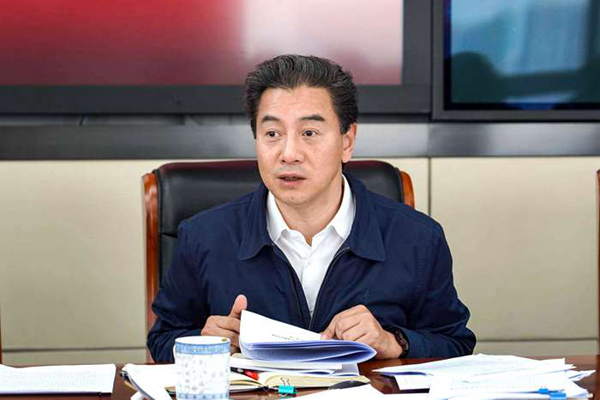 江蘇省住房和城鄉(xiāng)建廳黨組書記費(fèi)少云主持會(huì)議并講話