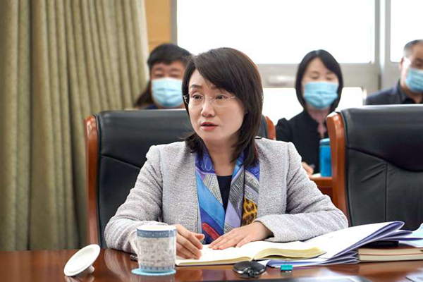 全國(guó)人大代表、副廳長(zhǎng)王學(xué)鋒作交流發(fā)言