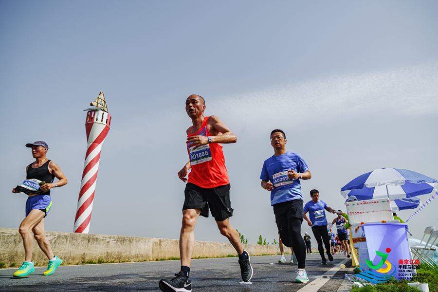 圖為參賽選手。建鄴區(qū)委宣傳部供圖