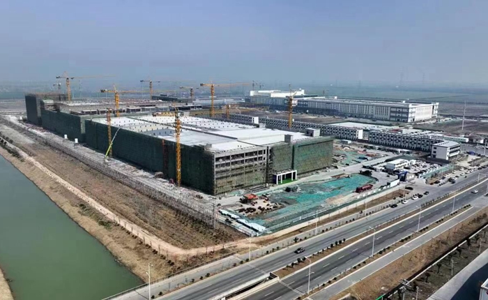 正在建設(shè)中的臺(tái)華錦綸項(xiàng)目。陳凱攝