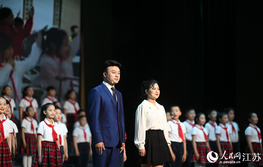 “紅色基因代代傳”第三屆青少年紅色故事宣講活動現(xiàn)場