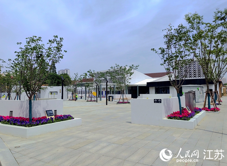 柏莊街的口袋公園即將對(duì)外開放。 人民網(wǎng)記者 張玉峰攝