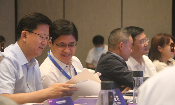 活動(dòng)現(xiàn)場(chǎng)。藍(lán)藍(lán)攝