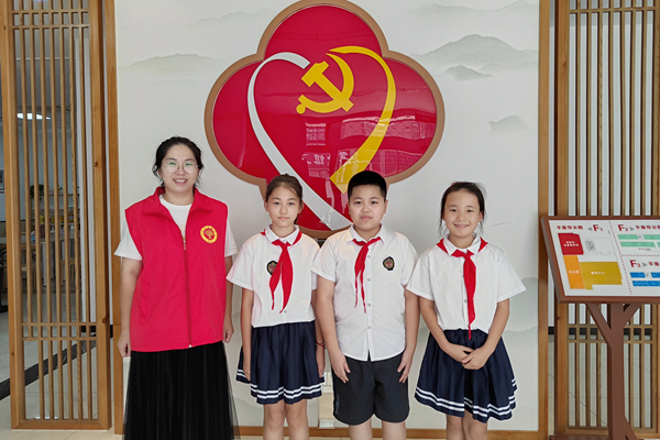 開展紅領(lǐng)巾公益課堂活動(dòng)。黃埭鎮(zhèn)供圖