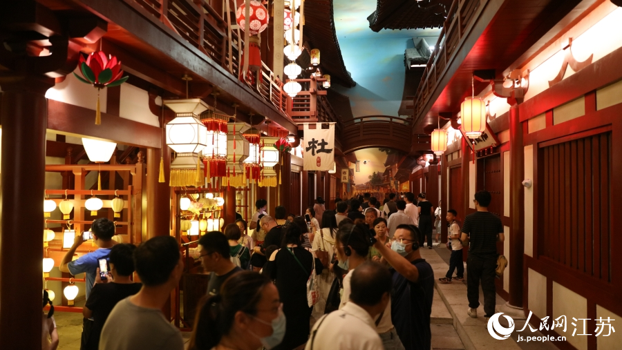 再現(xiàn)隋唐明清時(shí)期“城市歷史景觀”。人民網(wǎng) 余樂攝