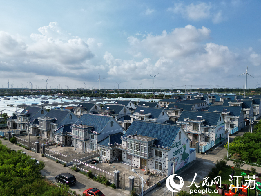 村民集中居住區(qū)。人民網(wǎng)記者 王繼亮攝