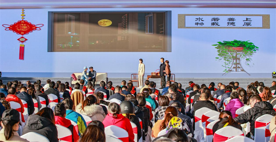 情景劇《我們是一家人》講述“中國好人”宦劍鋒故事。盛義攝