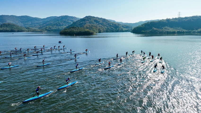 槳板運(yùn)動(dòng)。江寧區(qū)委宣傳部供圖