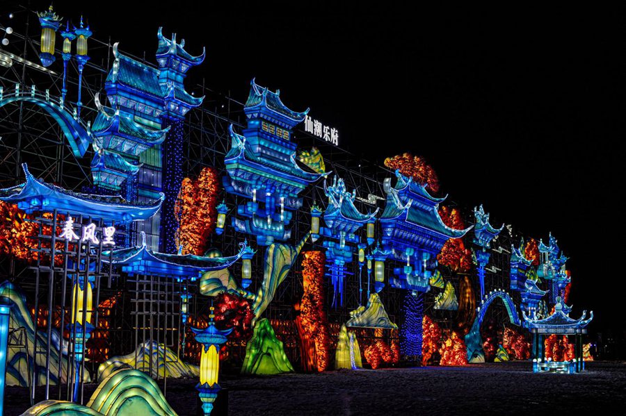 千燈集“燈火湯山”燈會現(xiàn)場。江寧區(qū)委宣傳部供圖